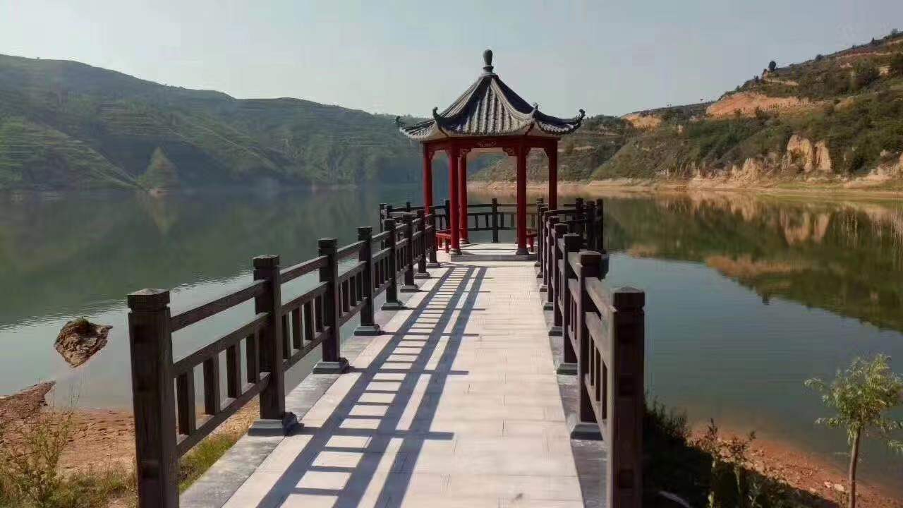 國際仿木護(hù)欄